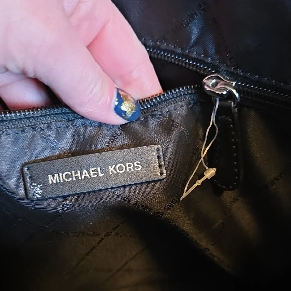 Michael Kors Black and Gray Tote Bag - Picture 8 of 11